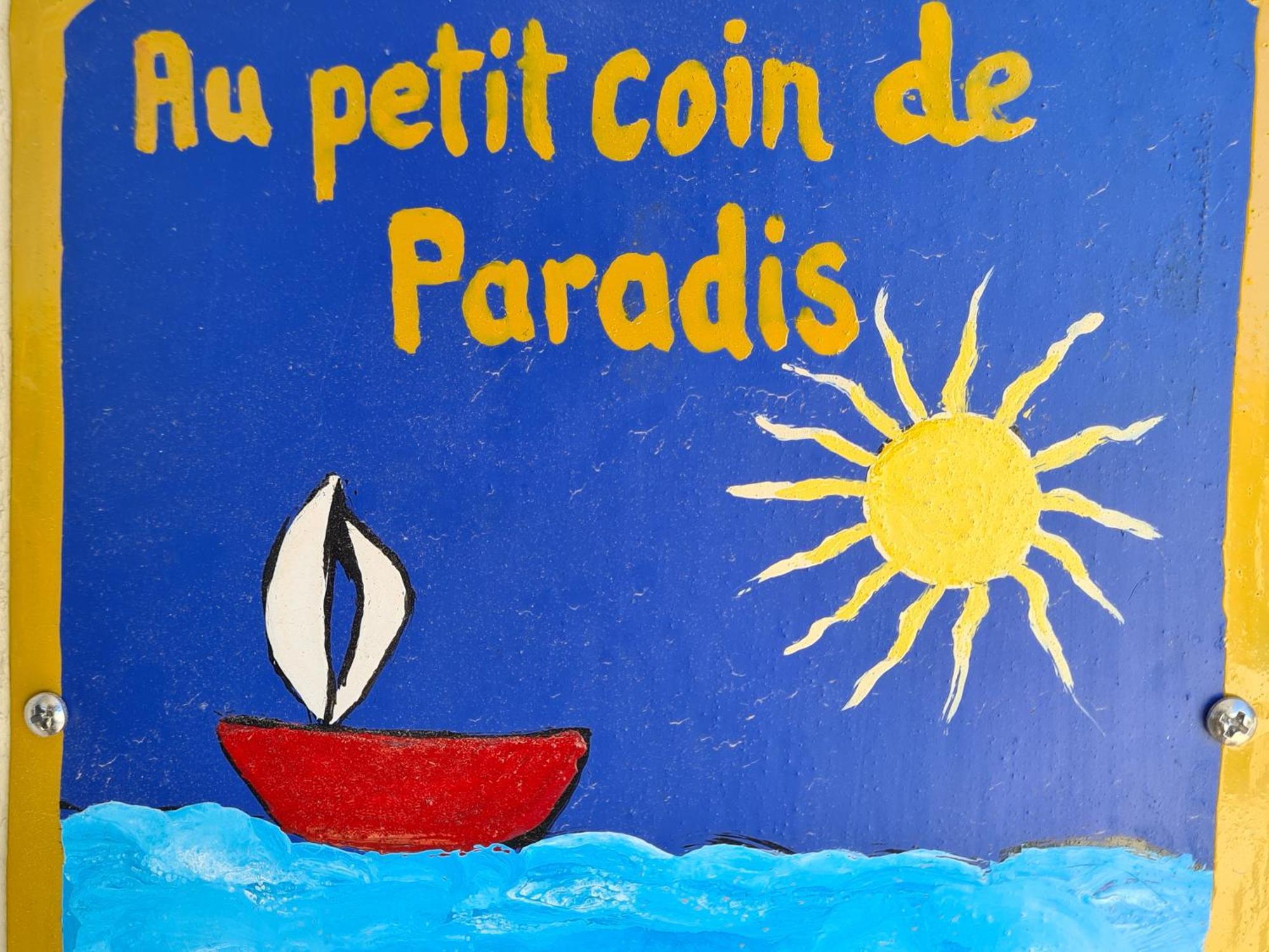 Petit Coin De Paradis Les Pieds Dans L'Eau 拉隆德莱丝莫里斯 外观 照片